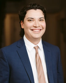 Collin Castillo, Associate